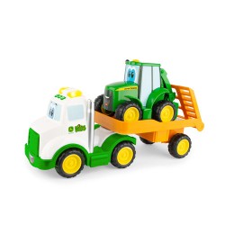 Laweta z traktorem traktorkiem John Deere